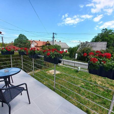 Family Panzio Zalakaros Bed & Breakfast Екстериор снимка