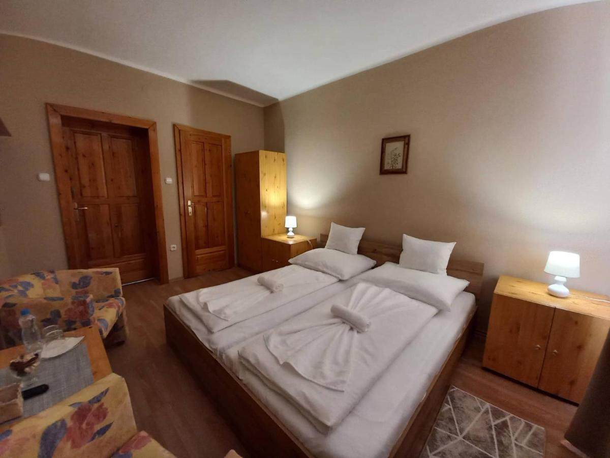 Family Panzio Zalakaros Bed & Breakfast Екстериор снимка